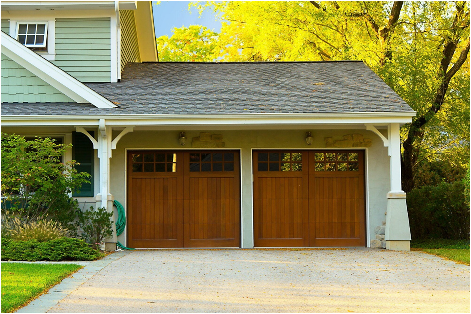 Top 4 Durable Garage Door Materials for Long-Lasting Homes