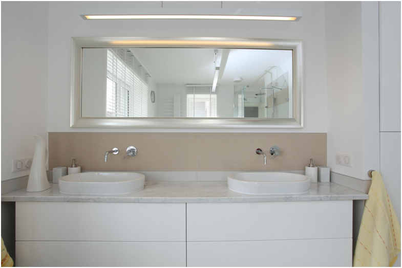 The Art of Choosing the Perfect Mirror for Your Bathroom